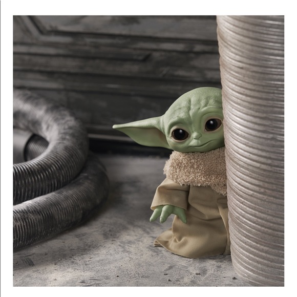 Talking Star Wars Mandalorian The Child Plush Toy - Picture 4 of 6